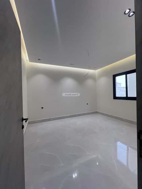 شقة 4 غرف في الروضة 3