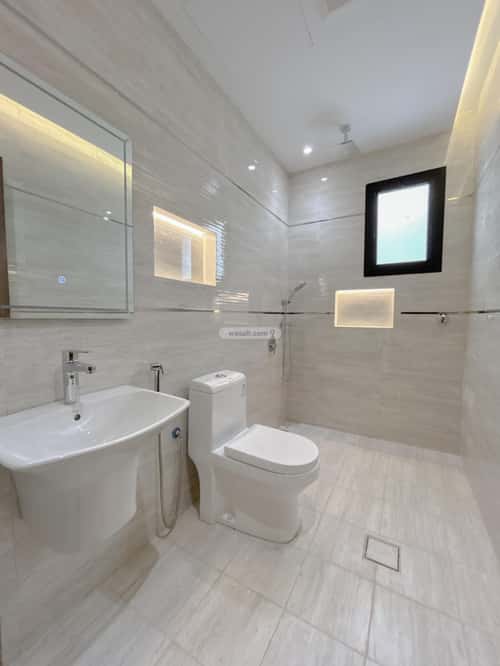 4 bedroom apartment in Al Sakb, Madinah 7