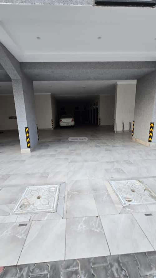 4 bedroom apartment in Al Safaa 8