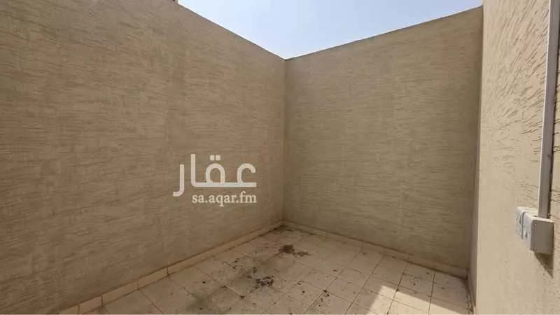 4 bedroom apartment in Dhahrat Namar, Riyadh 7