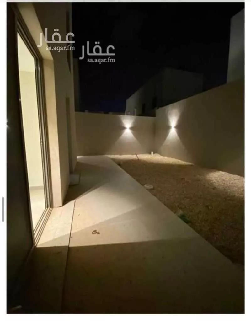 فيلا 5 غرف في عكاظ 12