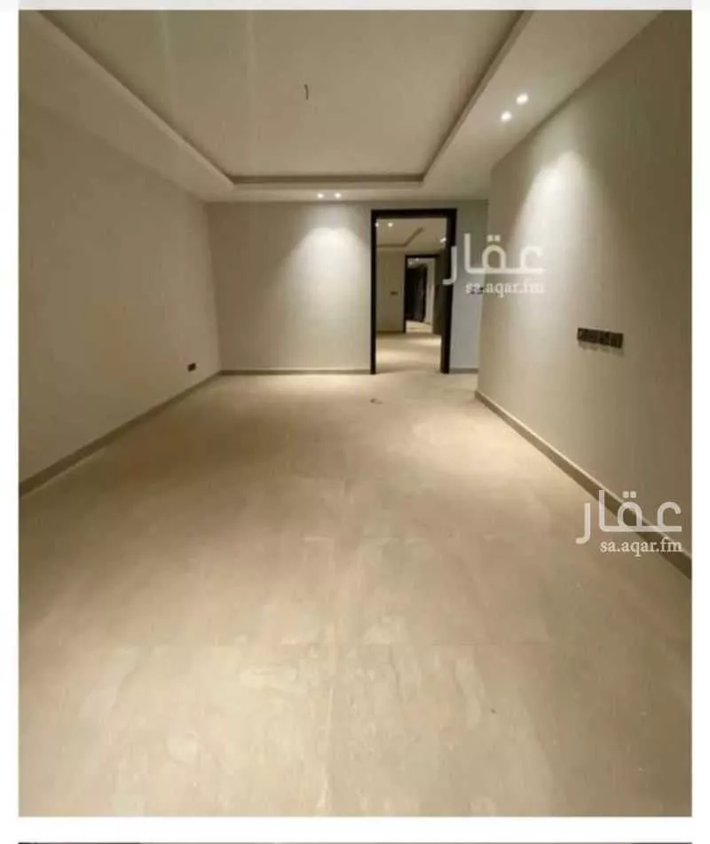 فيلا 5 غرف في عكاظ 17