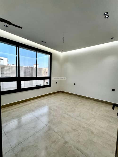4 bedroom apartment in Al Rawdah 1