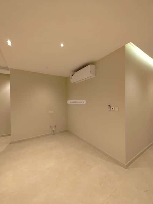 8 bedroom villa in Al Yaqout 2