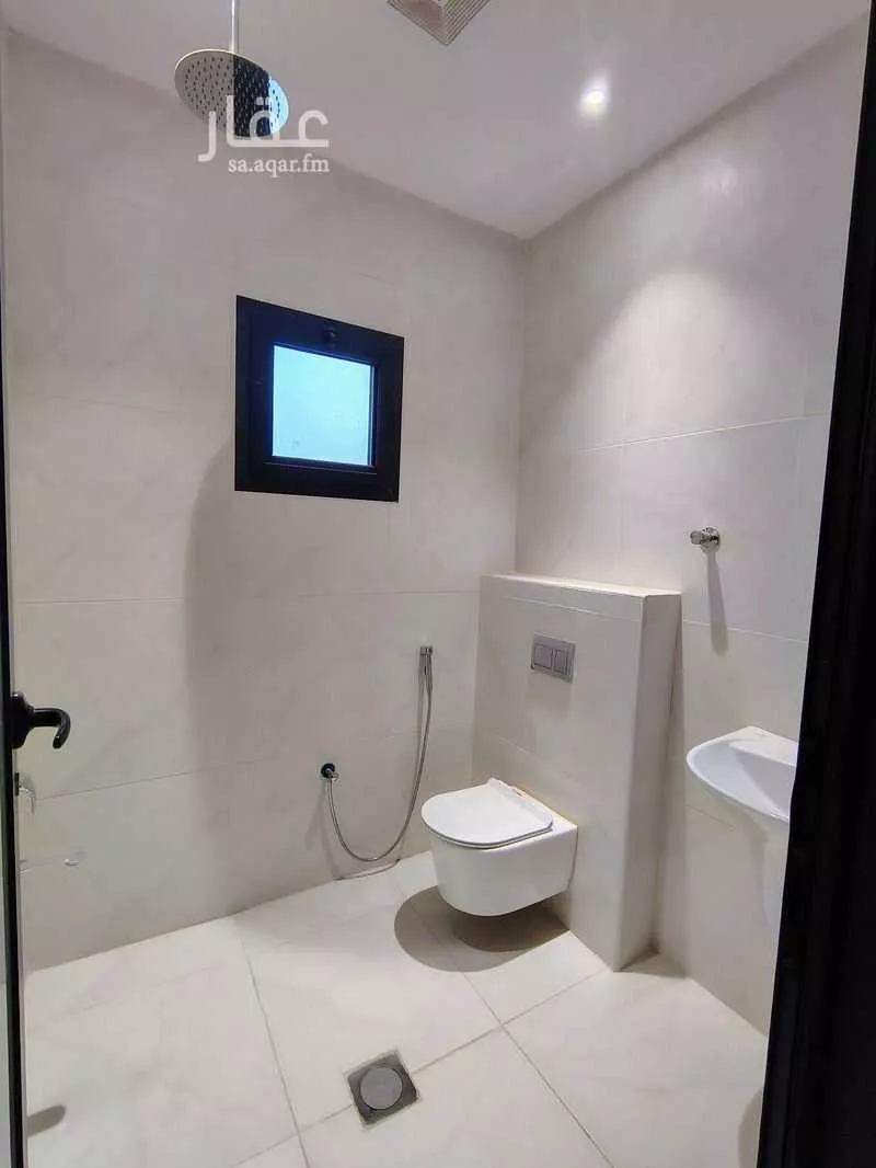 4 bedroom villa in Al Muntazah, Eastern Province 10