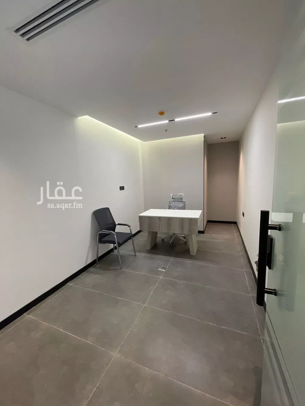 7 bedroom office in Riyadh 6