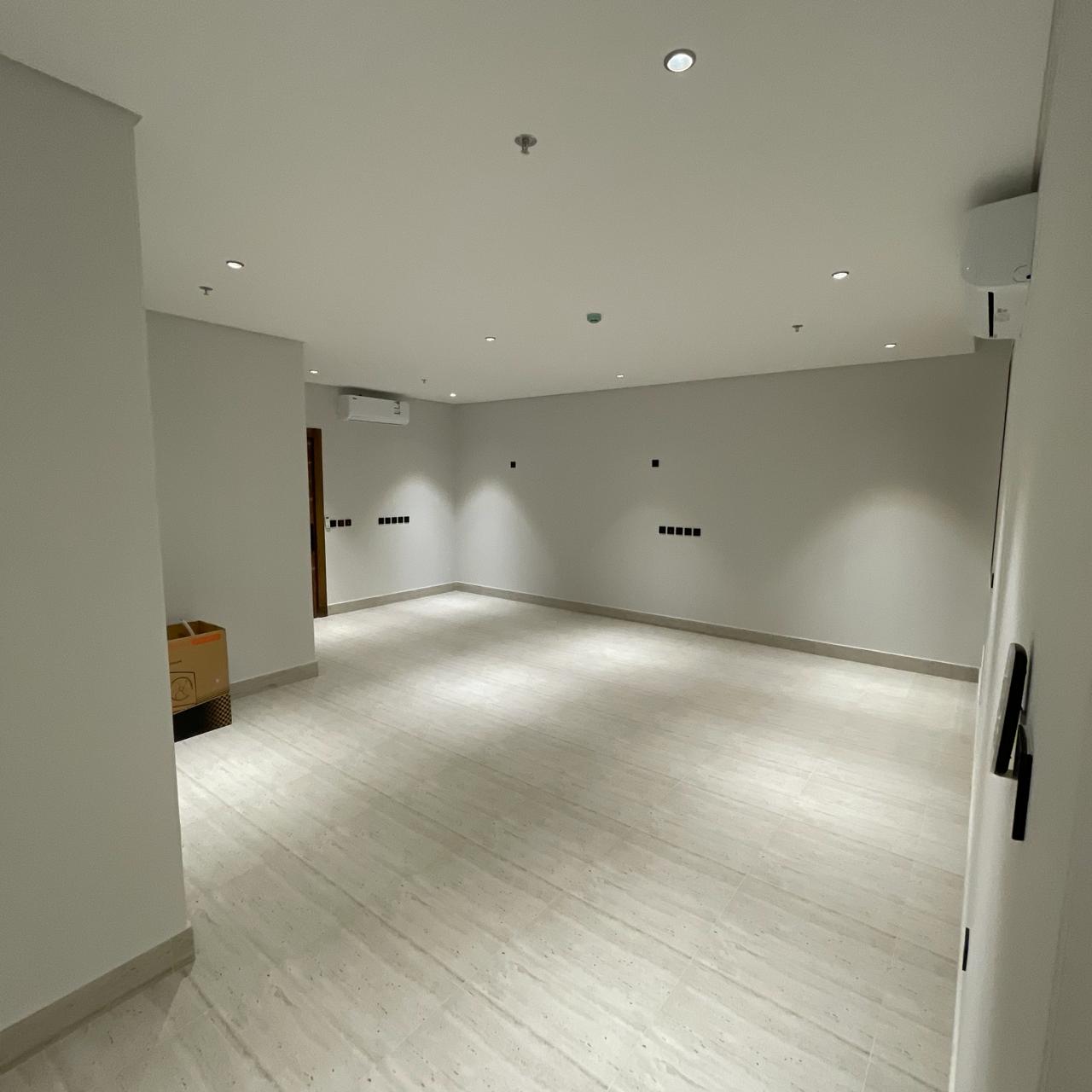 الماجدية 143 - F 4