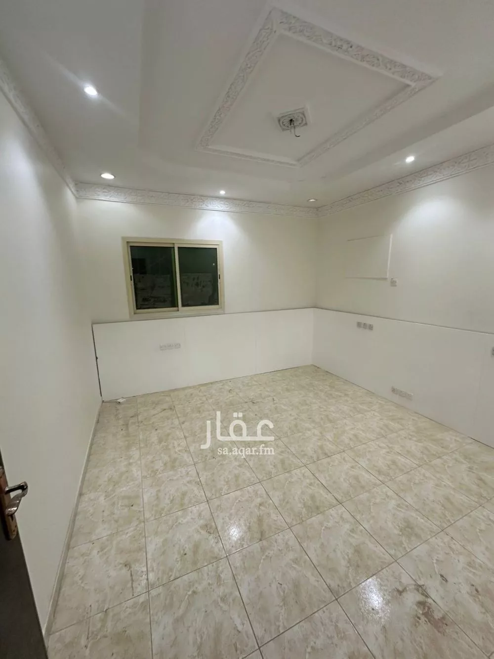 3 bedroom floor in Al Yarmouk 9