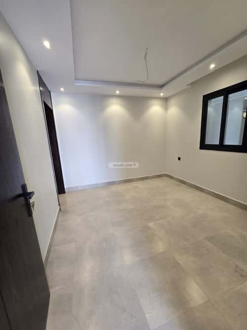 8 bedroom villa in Al Rahmaniyyah 3