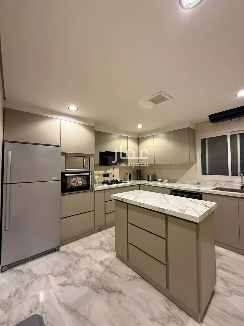 1 bedroom floor in Al Khaleej 5