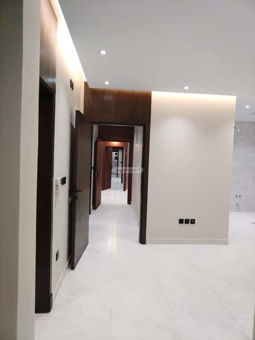 4 bedroom apartment in Al Safaa 17