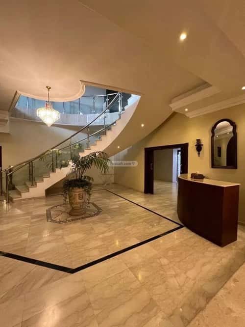 7 bedroom villa in Al Shati 4