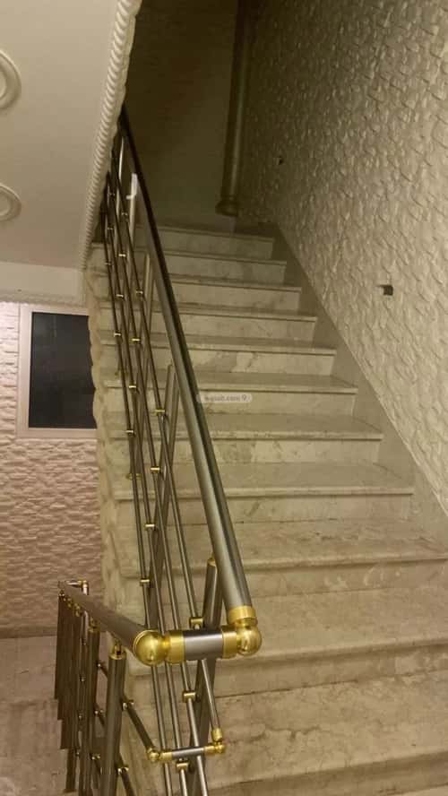 فيلا 10 غرف في المرجان 1