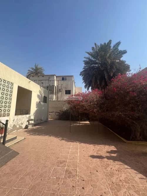 10 bedroom villa in Al Sharafiyah 5