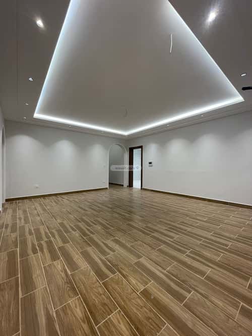 5 bedroom apartment in Al Aziziyah 1