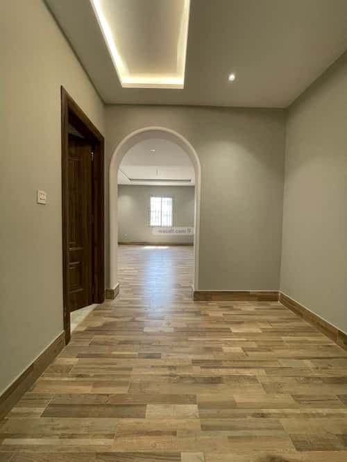 7 bedroom apartment in Al Aziziyah 1