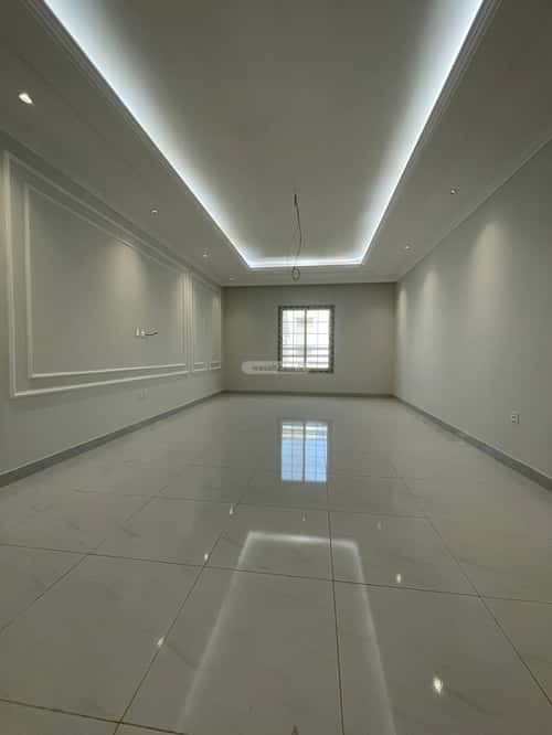 7 bedroom apartment in Al Aziziyah 7