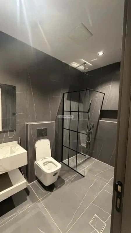 4 bedroom apartment in Al Rabwa 1