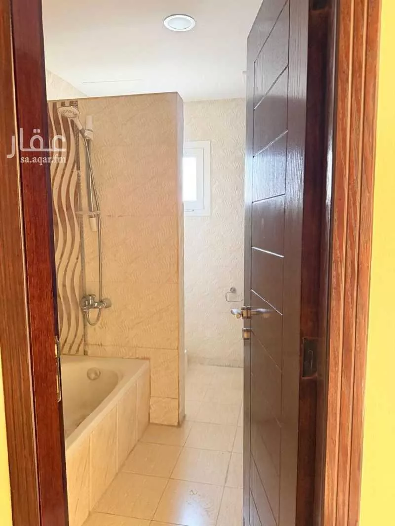 5 bedroom apartment in Al Basateen, Eastern Province 4