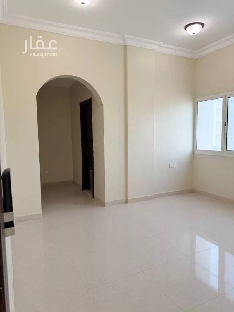 5 bedroom apartment in Al Basateen, Eastern Province 8