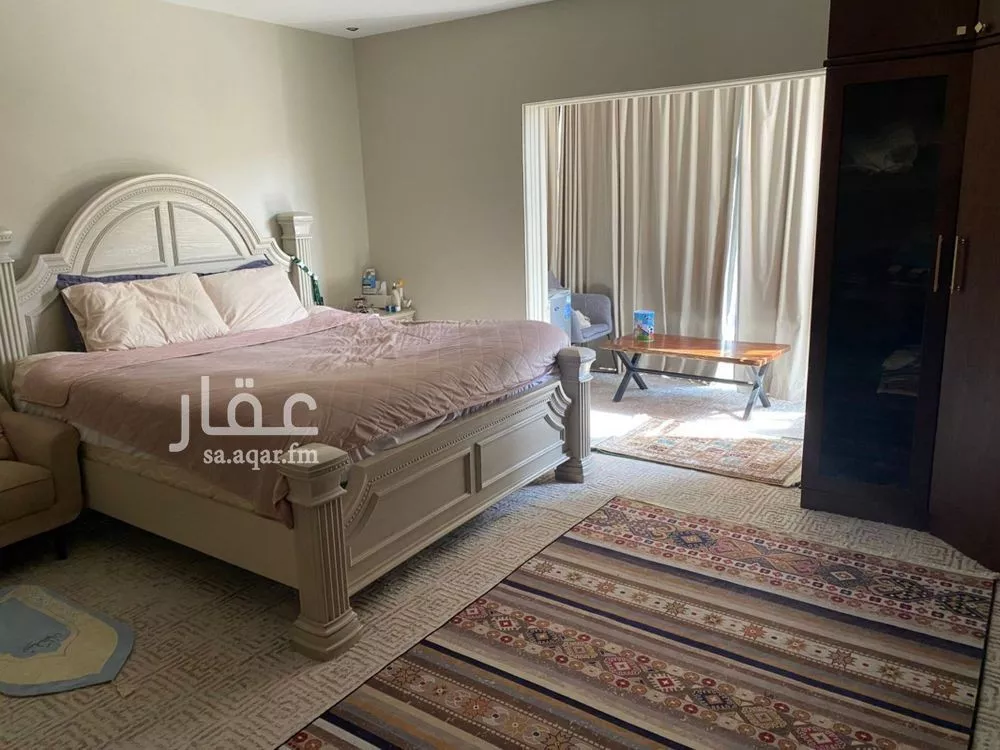 8 bedroom villa in Irqah, Riyadh 9