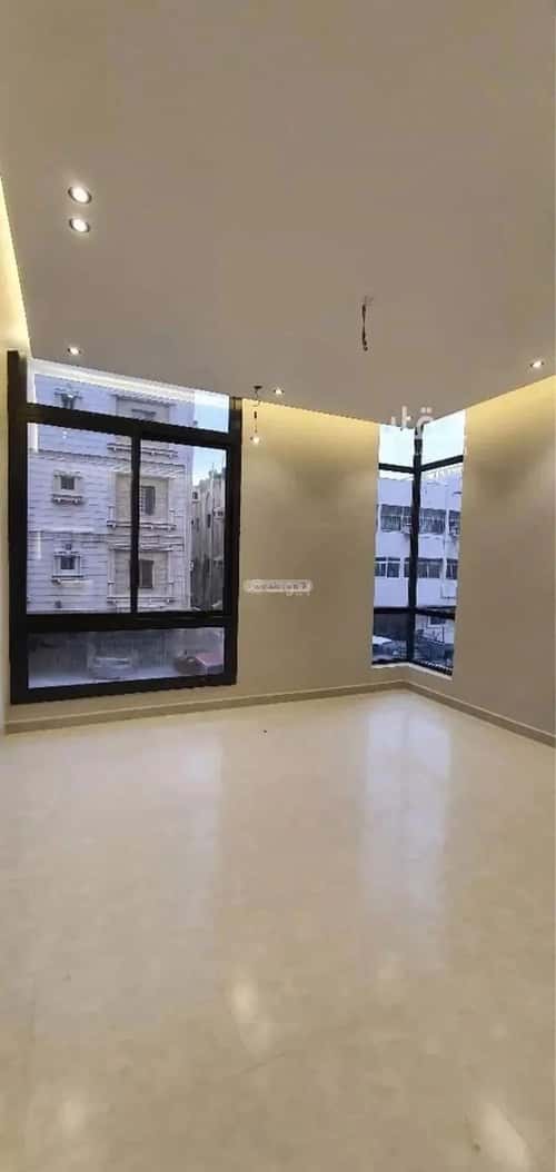 6 bedroom apartment in Al Marwa 1