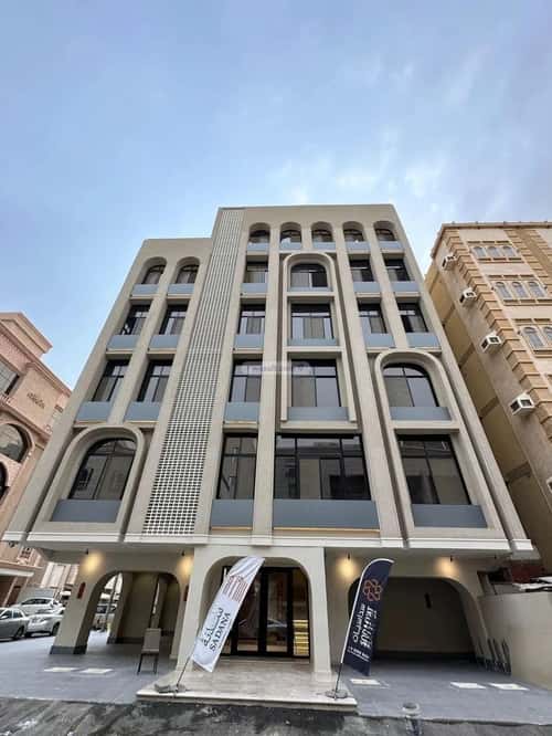 شقة 4 غرف في الروضة 6