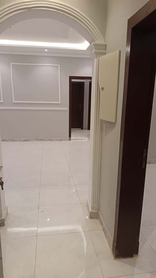 3 bedroom apartment in Mishrifah 3