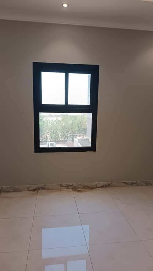 3 bedroom apartment in Mishrifah 4
