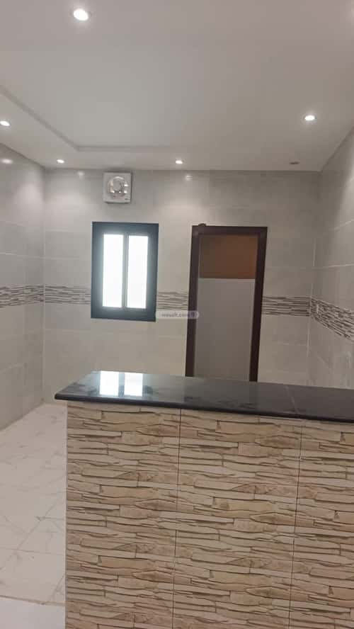 3 bedroom apartment in Mishrifah 9