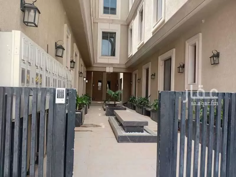 5 bedroom building in Al Yarmouk, Riyadh 4