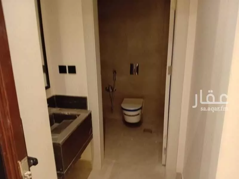 5 bedroom building in Al Yarmouk, Riyadh 7