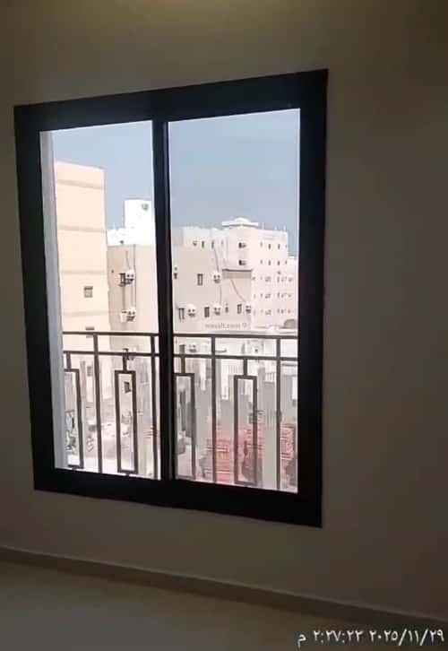 شقة 4 غرف في الريان 2