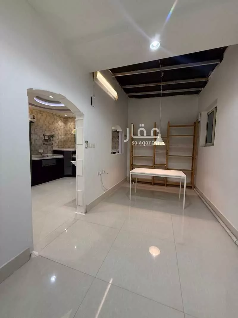 3 bedroom apartment in Al Rabwa, Riyadh 6
