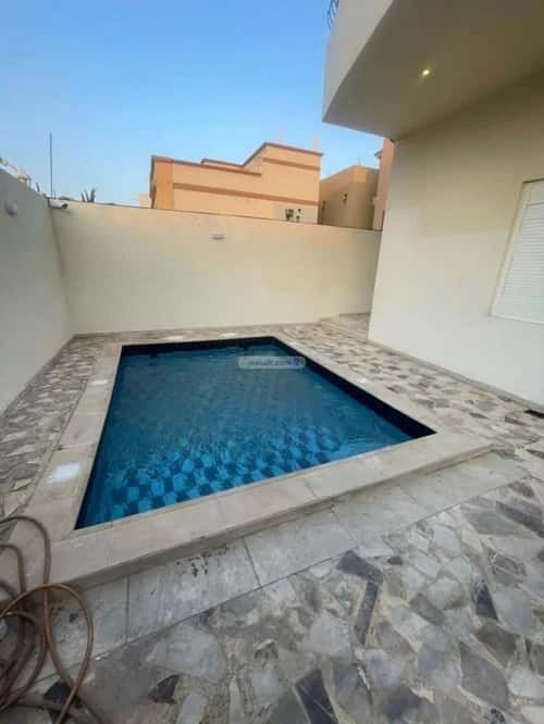 6 bedroom villa in Al Yaqout 2