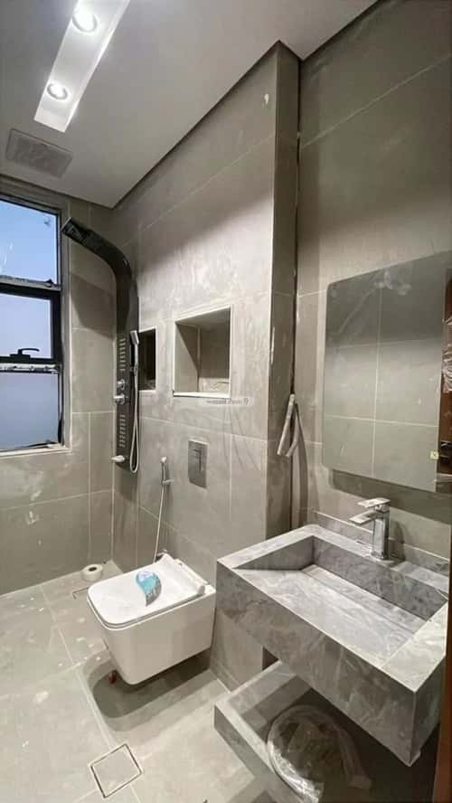 6 bedroom villa in Al Hamdaniyah 1