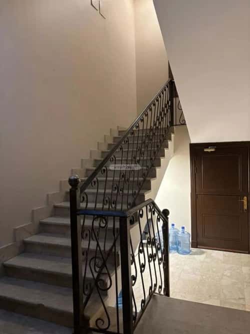 فيلا 6 غرف في النعيم 2