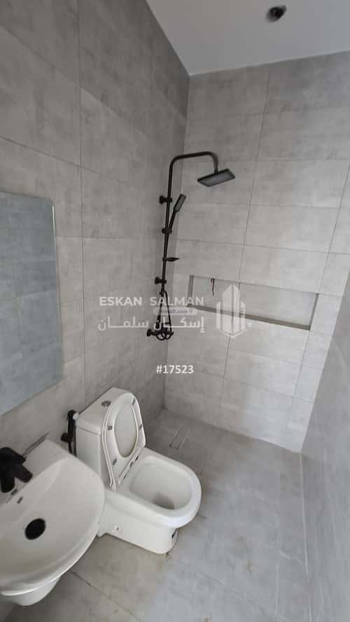 شقة 5 غرف في الريان 1