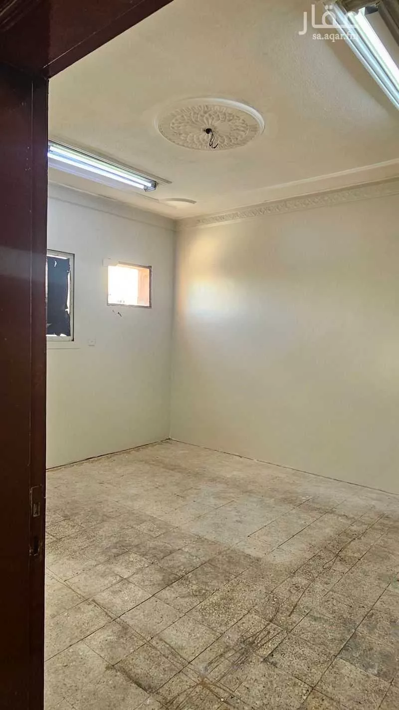 4 bedroom apartment in Riyadh 4