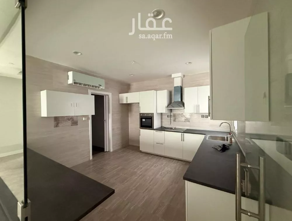 4 bedroom apartment in Al Sadd, Madinah 13
