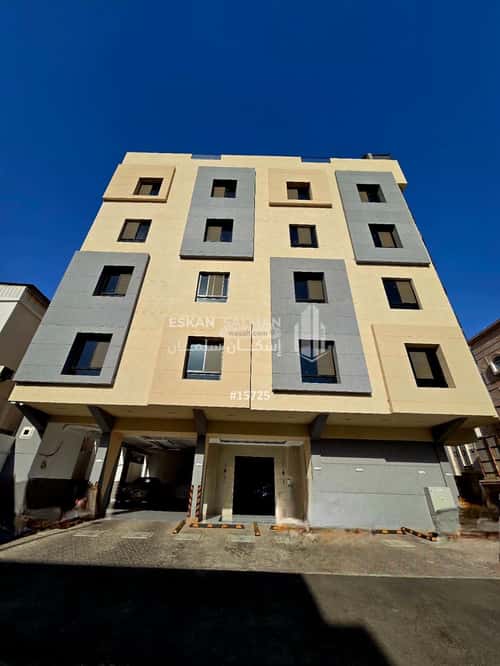 4 bedroom apartment in Al Marwa 5