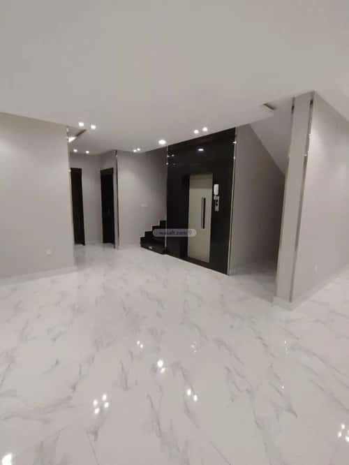 6 bedroom villa in Az Zomorod 9