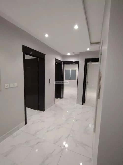 6 bedroom villa in Az Zomorod 8