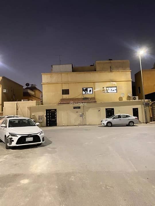 4 bedroom villa in Al Rabwa, Riyadh 2