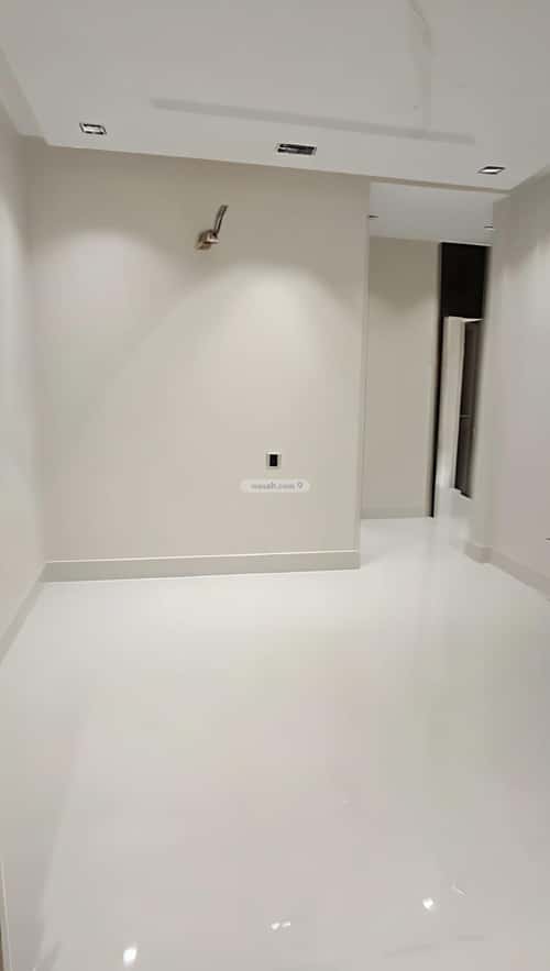 4 bedroom apartment in Al Naeem 8