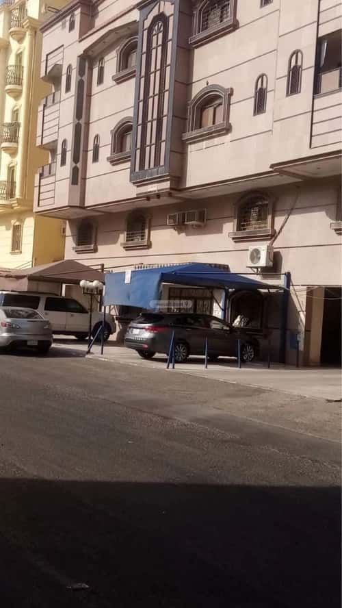 5 bedroom apartment in Al Rehab 7