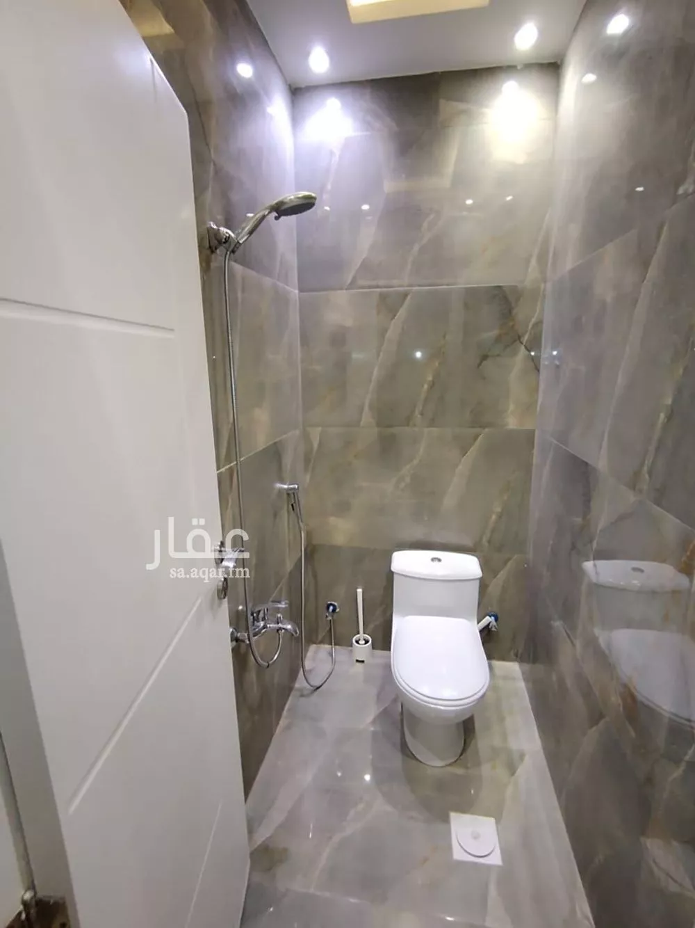 1 bedroom apartment in Al Aqiq 6
