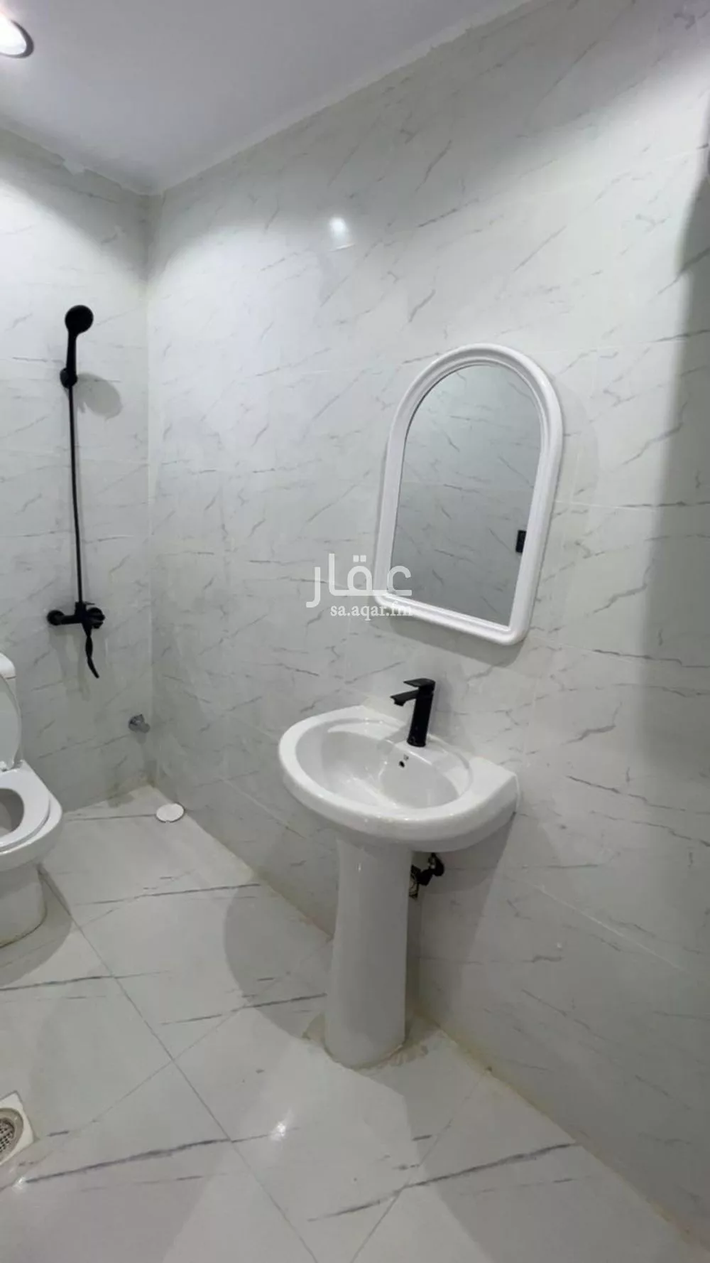 2 bedroom apartment in Al Rawdah 4