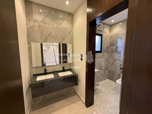 7 bedroom villa in Al Hamdaniyah 1