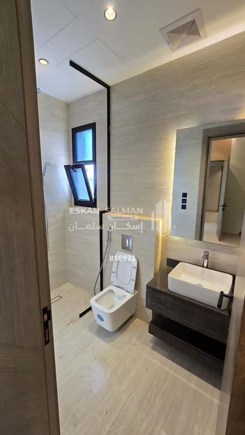 6 bedroom apartment in Al Ruwais 5
